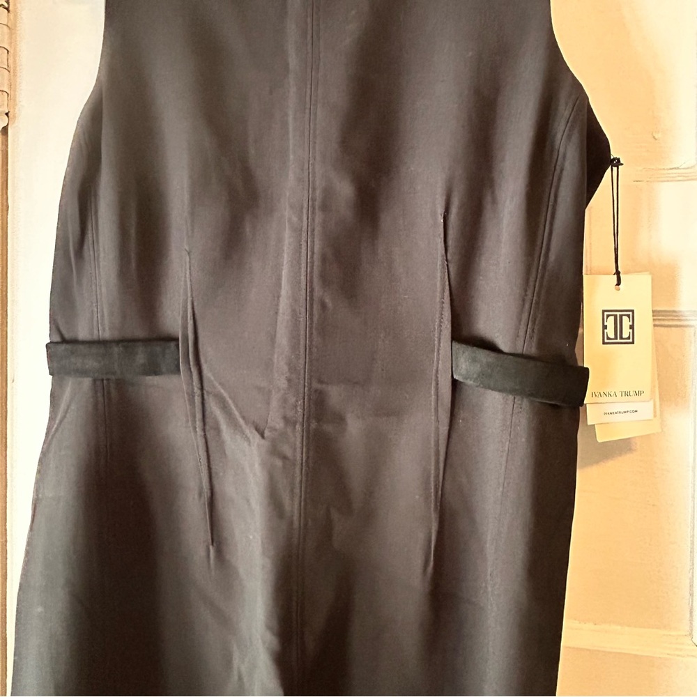 Ivanka Trump Black Sleeveless Cocktail Sheath Dress sz 12 Suede like Details NWT - Picture 4 of 8